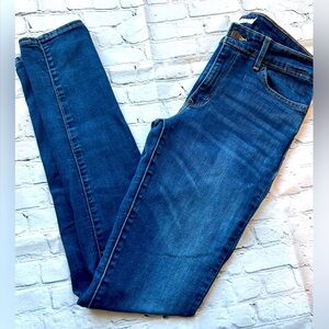 Levi’s 711 Medium-Wash High Rise Skinny Jeans